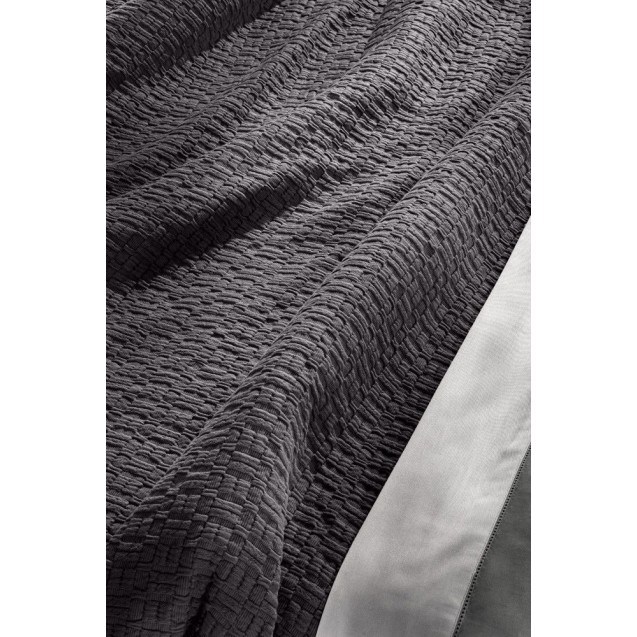 Κουβέρτα Υπέρδιπλη Guy Laroche Nikki Anthracite 240x260 Κουβέρτα Υπέρδιπλη Guy Laroche Nikki Anthracite 240x260