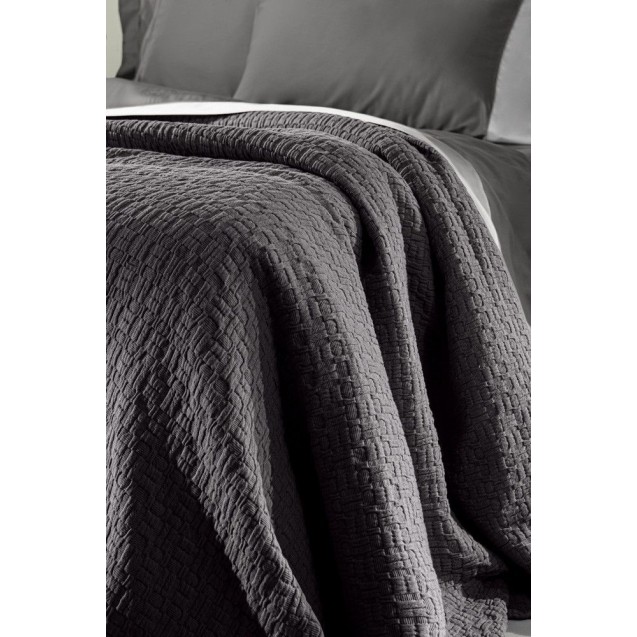 Κουβέρτα Υπέρδιπλη Guy Laroche Nikki Anthracite 240x260 Κουβέρτα Υπέρδιπλη Guy Laroche Nikki Anthracite 240x260