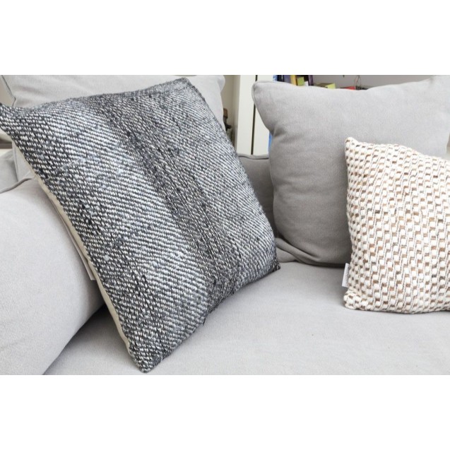 Διακοσμητικό μαξιλάρι Meren Grey/Black (50x50) Soulworks 0620003 Διακοσμητικό μαξιλάρι Meren Grey/Black (50x50) Soulworks 0620003
