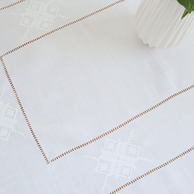 Τραπεζομάντηλο Dimeco 140x140 32960 White Τραπεζομάντηλο Dimeco 140x140 32960 White