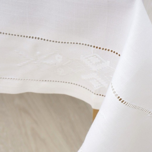 Τραπεζομάντηλο Dimeco 140x140 32960 White Τραπεζομάντηλο Dimeco 140x140 32960 White