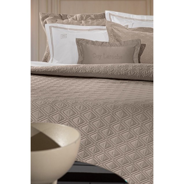 Σετ Κουβερλί King Size 3 Τεμαχίων Guy Laroche Honour Taupe 240x250 Σετ Κουβερλί King Size 3 Τεμαχίων Guy Laroche Honour Taupe 240x250